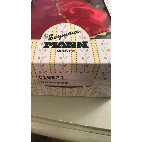 Vintage Seymour Mann Connoisseur Tree Topper Porcelain Strawberry Blonde Doll - Picture 5 of 13